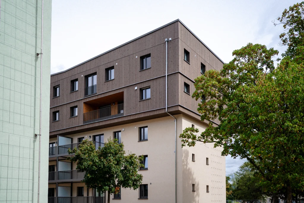 Modernisierte Wohngebäude im Patrick-Henry-Village nach der Sanierung.